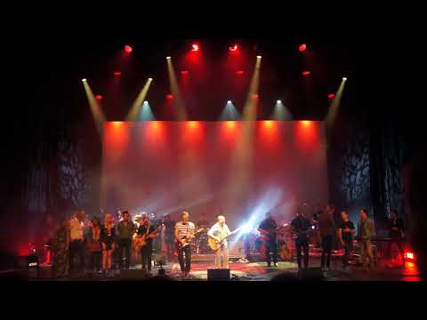 Thumbnail for 'Spectrum' - Live in concert - The Healys with Nick Sheppard & The Customs House Choir by Nick Sheppard