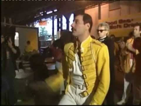 Thumbnail for Queen - Wembley, July 12.. Pre-concert (Diff. Angle) by Queen