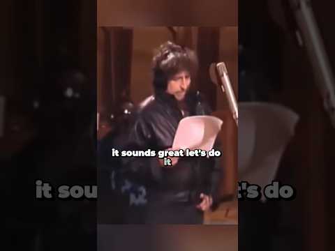 Thumbnail for Bob Dylan, Quincy Jones & Stevie Wonder interaction while recording 'We are the world". Priceless by Bob Dylan