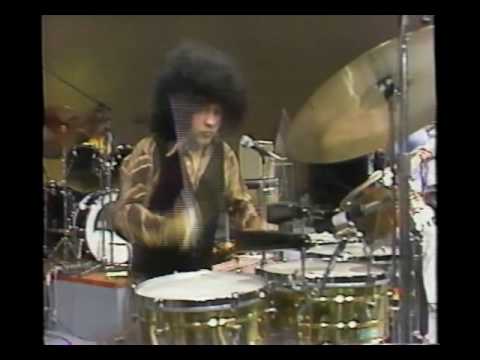 Thumbnail for Santana and Tower of Power Brass perform Maria Caracoles Live February 2, 1977 RARE FOOTAGE by Carlos Santana